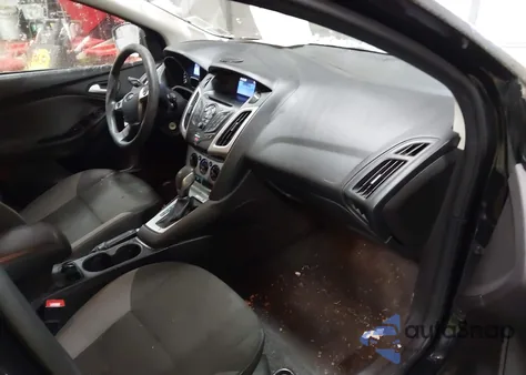 2014 Ford Focus Se z USA, uszkodzony, nr VIN 1FADP3K2XEL139898